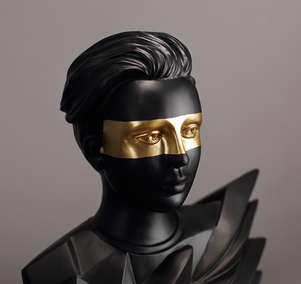 Simplicity Black Gold Birdman Ornaments