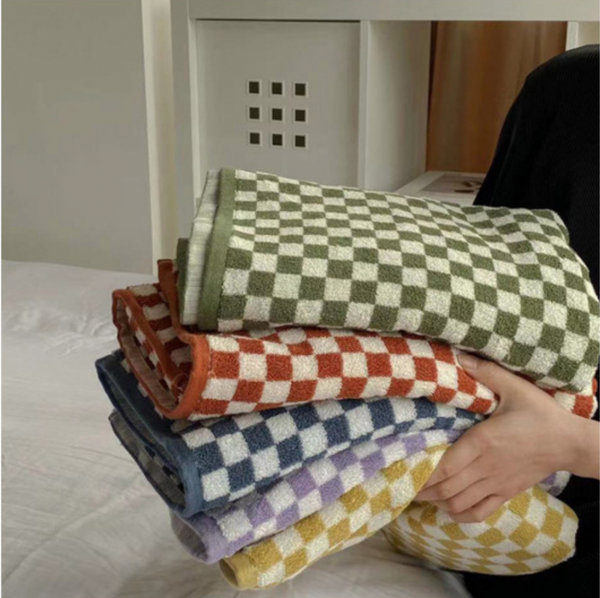 Retro Color Checkerboard Skin Friendly Cotton Towel