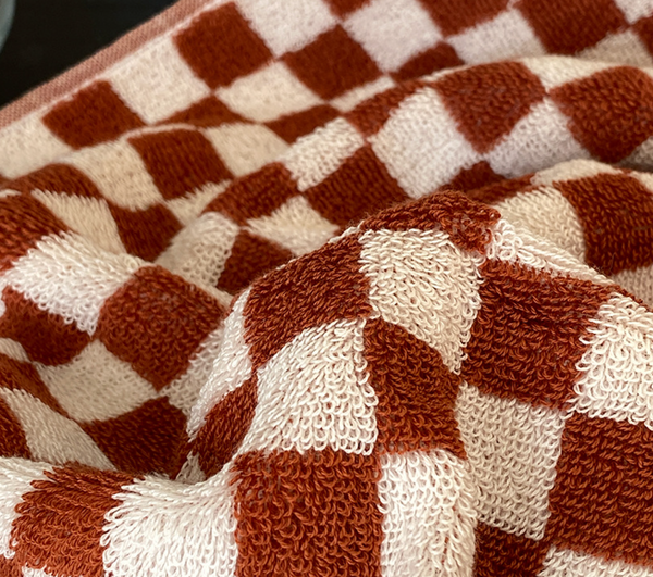 Retro Color Checkerboard Skin Friendly Cotton Towel