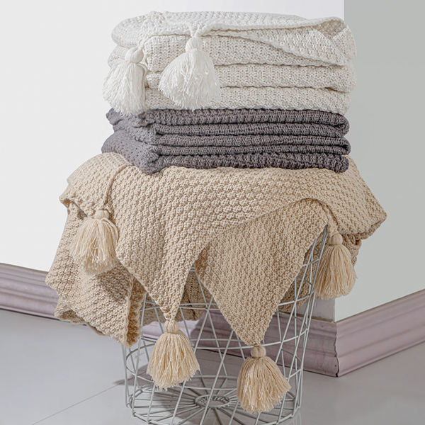 Soft Waffle Woven Tassel Blanket